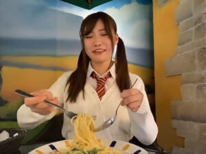 爆乳JKとえちえちセックス！突くたび揺れるデカパイに勃起が止まらない！