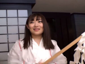 えちえち巫女ガチエロ奉納セックス！オジサンチンポで声出してイキまくる！